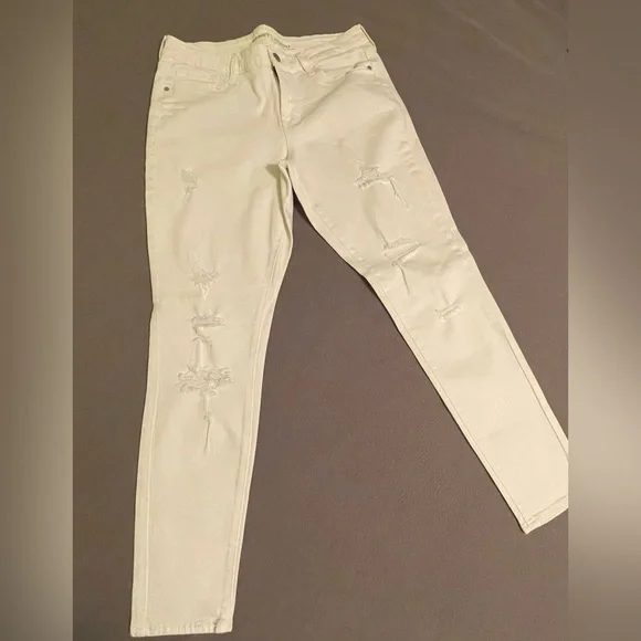 Old Navy Rockstar Mid-Rise White Distressed Skinny Jeans Size 12 - Picture 2 of 12